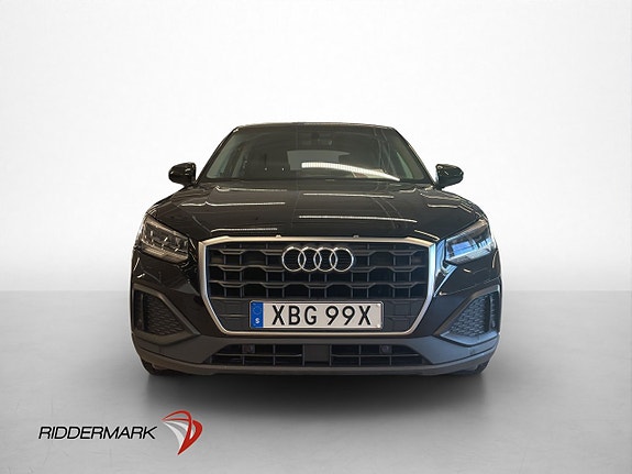 Audi Q2 2 of 5