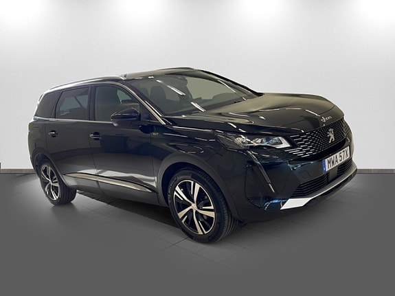 Peugeot 5008 3 of 5