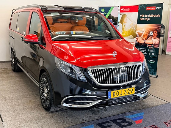 Mercedes-Benz V220 2 of 5