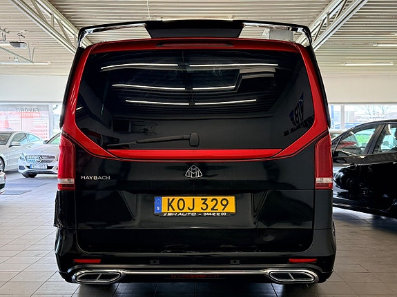 Mercedes-Benz V220 21 of 21