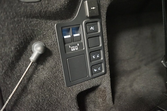 Land Rover Discovery 23 of 26
