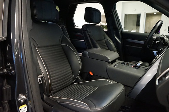 Land Rover Discovery 15 of 26