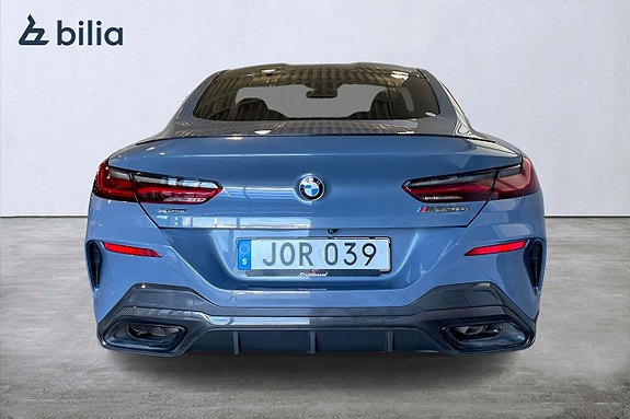 BMW M850i 4 of 5