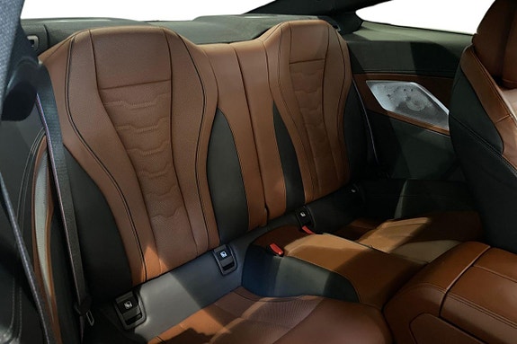 BMW M850i 7 of 18
