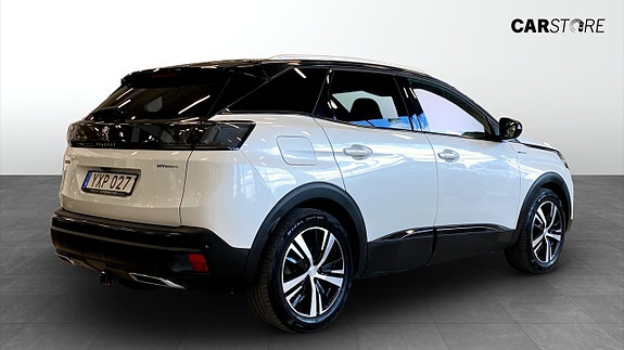 Peugeot 3008 2 of 5