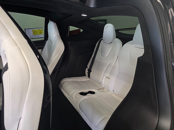 Tesla Model X 6 of 15