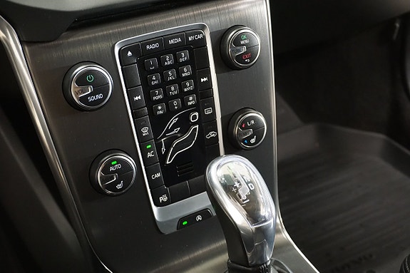 Volvo V40 20 of 27