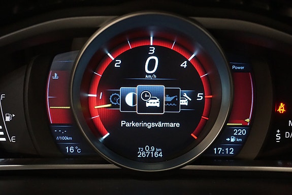 Volvo V40 22 of 27