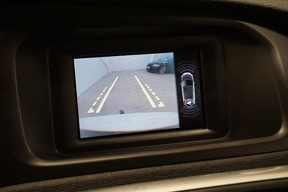 Volvo V40 23 of 27