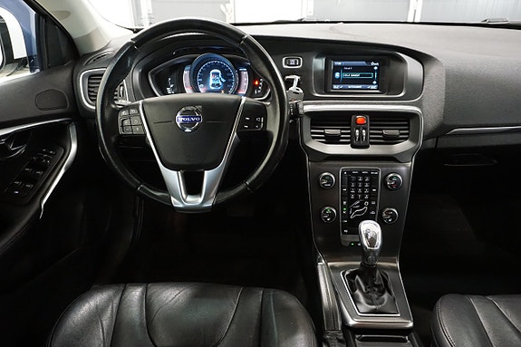 Volvo V40 10 of 27