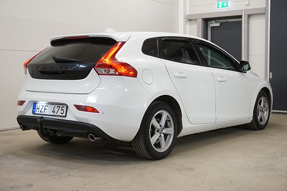 Volvo V40 5 of 5