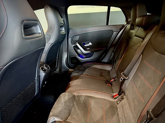Mercedes-Benz CLA200 6 of 18