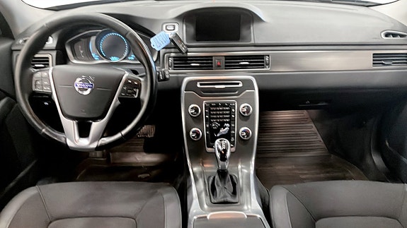 Volvo XC70 4 of 5