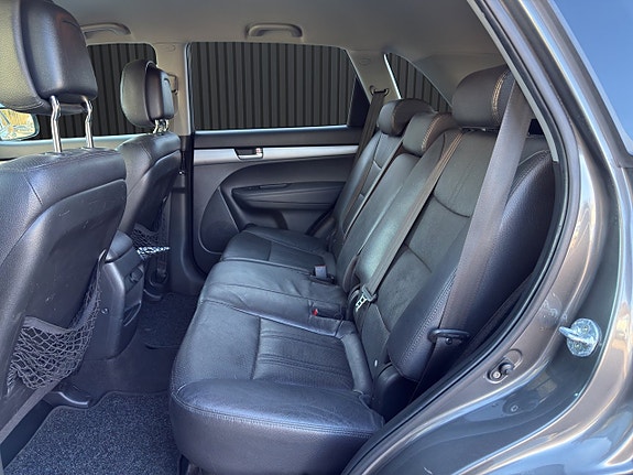 Kia Sorento 14 of 20