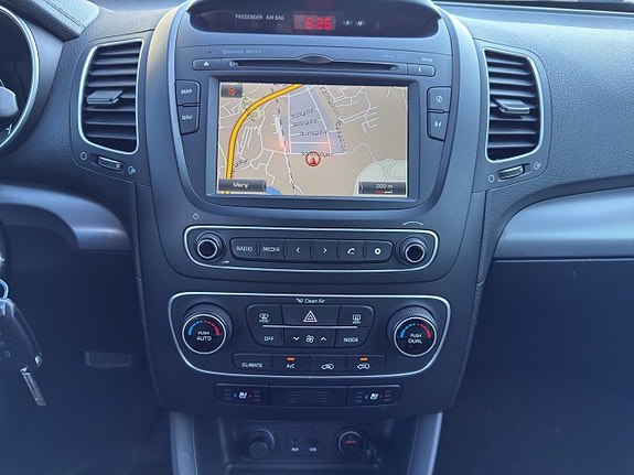 Kia Sorento 17 of 20