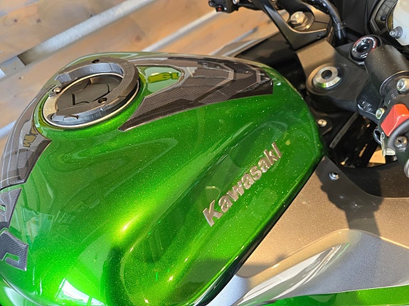 Kawasaki Ninja Z1000 SX 9 of 11
