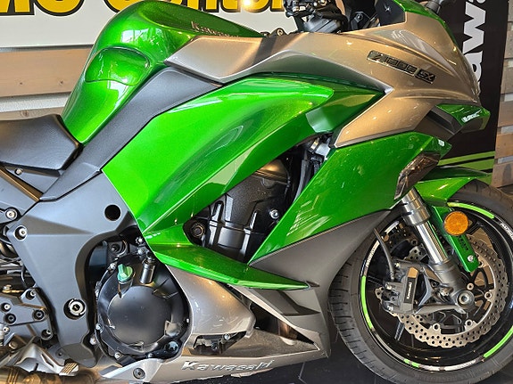 Kawasaki Ninja Z1000 SX 6 of 11