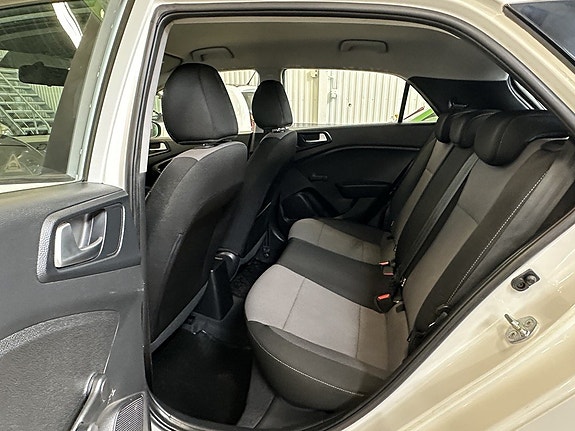 Hyundai i20 15 of 19