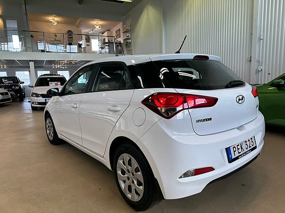 Hyundai i20 5 of 5