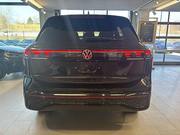 Volkswagen Tiguan 6 of 24