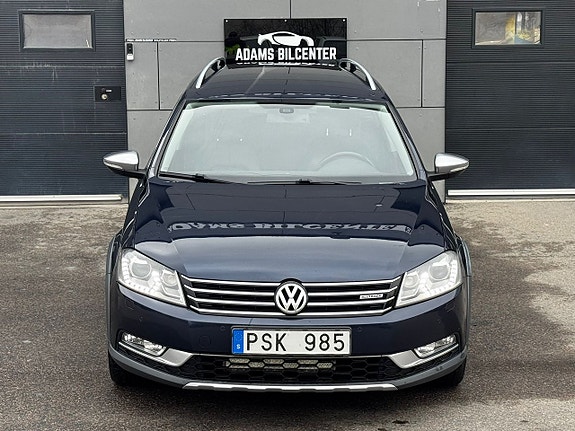 Volkswagen Passat Alltrack 4 of 5
