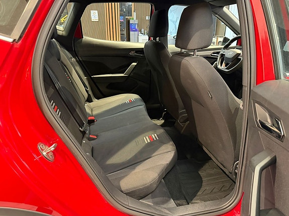 Seat Arona 20 of 26
