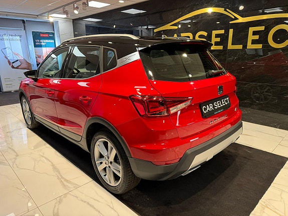 Seat Arona 3 of 5