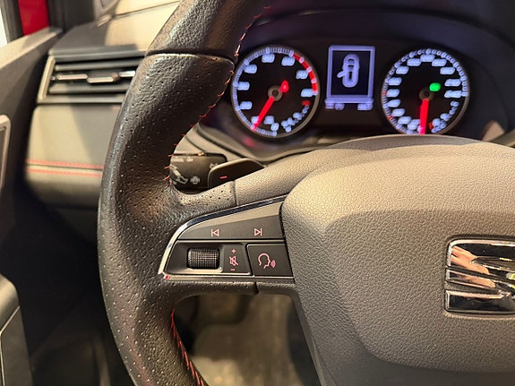 Seat Arona 11 of 26