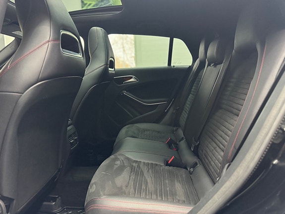 Mercedes-Benz CLA220 d 11 of 26