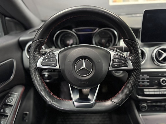 Mercedes-Benz CLA220 d 10 of 26