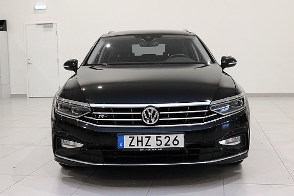 Volkswagen Passat 7 of 27