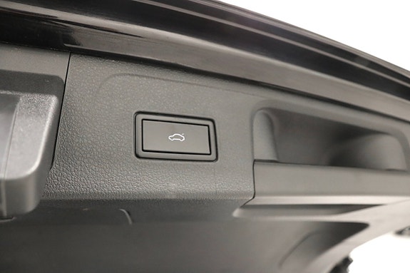Volkswagen Passat 19 of 27