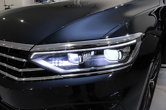 Volkswagen Passat 8 of 27
