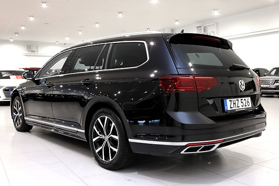 Volkswagen Passat 5 of 27