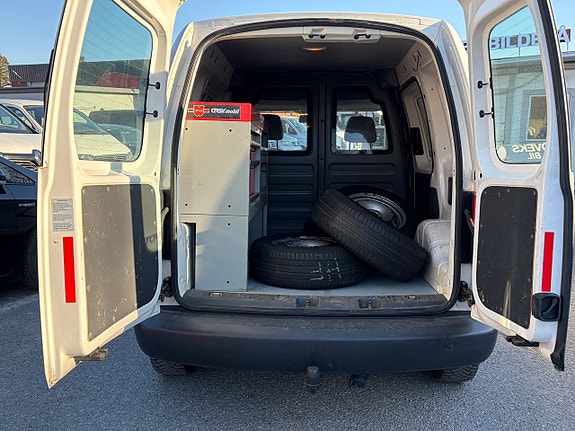 Volkswagen Caddy 3 of 5