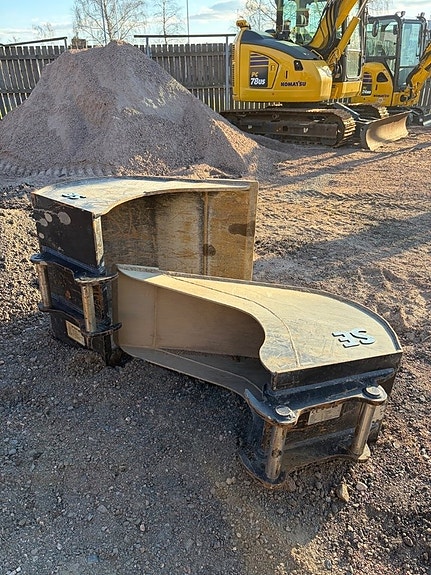 Komatsu PC55 MR-5E0 9 of 10