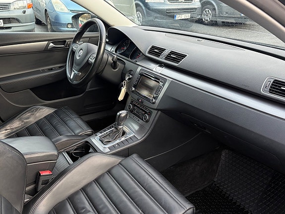 Volkswagen Passat 4 of 5