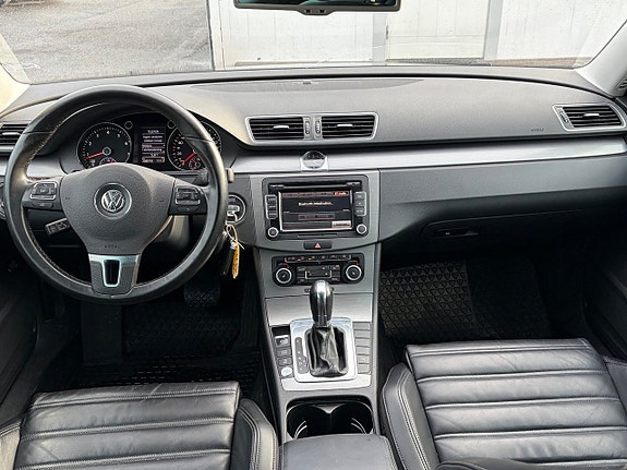 Volkswagen Passat 3 of 5