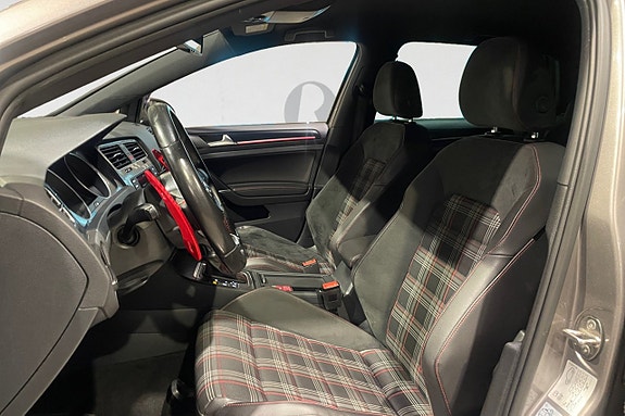 Volkswagen Golf I 3 of 17