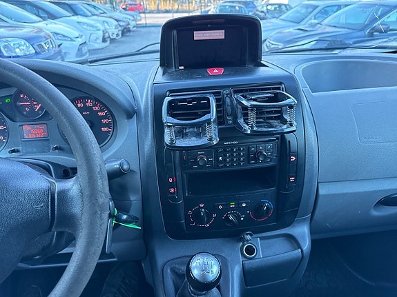 Peugeot Expert 15 of 23