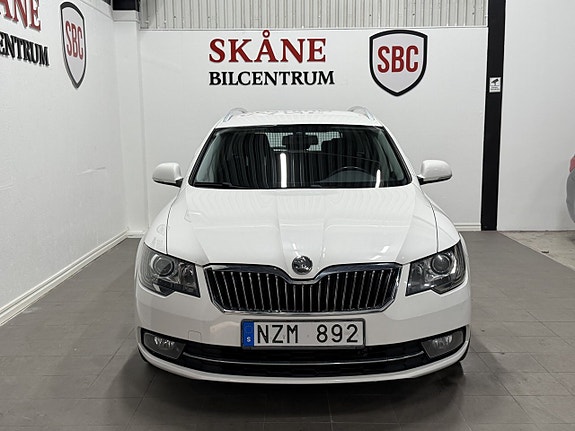 Skoda Superb 2 of 5