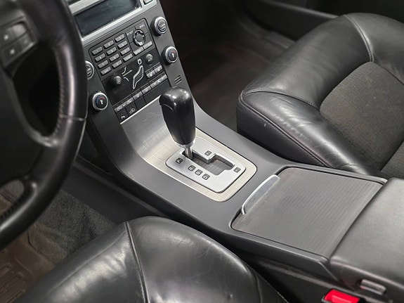 Volvo V70 7 of 8