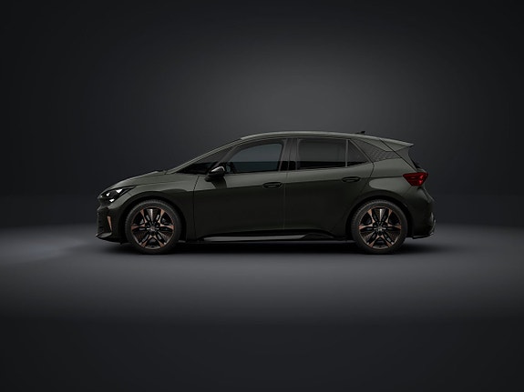 Cupra Born 2 of 5