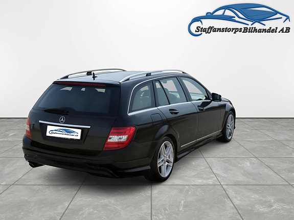 Mercedes-Benz C180 5 of 12