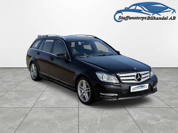 Mercedes-Benz C180 4 of 5