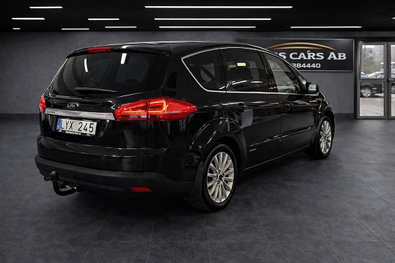 Ford S-MAX 4 of 5