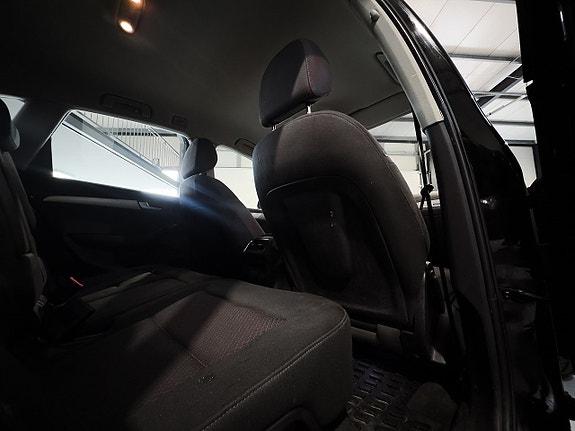 Audi Q5 12 of 18