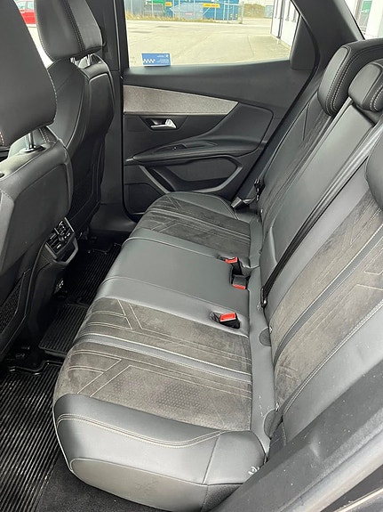 Peugeot 3008 7 of 14