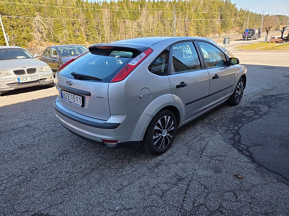 Ford Focus 5 of 11