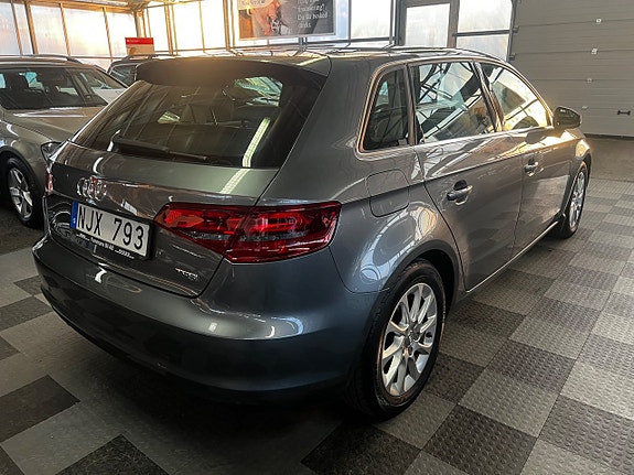 Audi A3 4 of 5